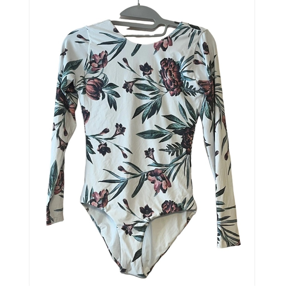 MALAI One Piece Stunning Swimsuit wildflower Tropical Resortwear Hawaii surf